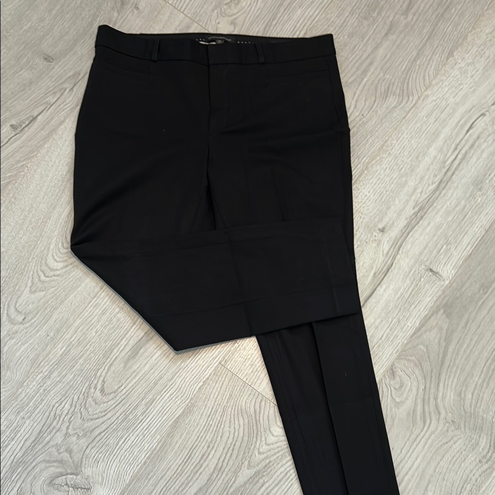 Banana Republic Woman’s Black Trouser Pant Size 12